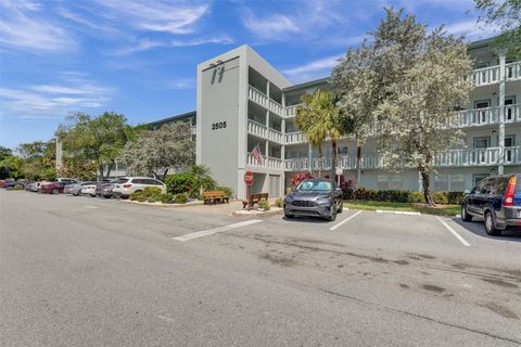 Tiny photo for 2505 Antigua Terrace #L3, Coconut Creek, FL 33066 (MLS # F10537987)