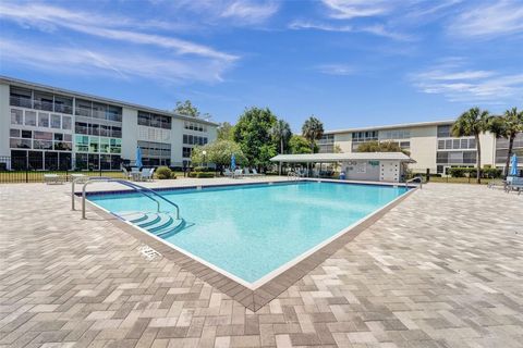 Tiny photo for 2505 Antigua Terrace #L3, Coconut Creek, FL 33066 (MLS # F10537987)