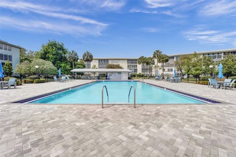 Tiny photo for 2505 Antigua Terrace #L3, Coconut Creek, FL 33066 (MLS # F10537987)