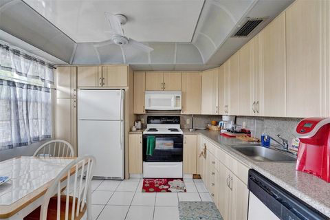 Tiny photo for 2505 Antigua Terrace #L3, Coconut Creek, FL 33066 (MLS # F10537987)