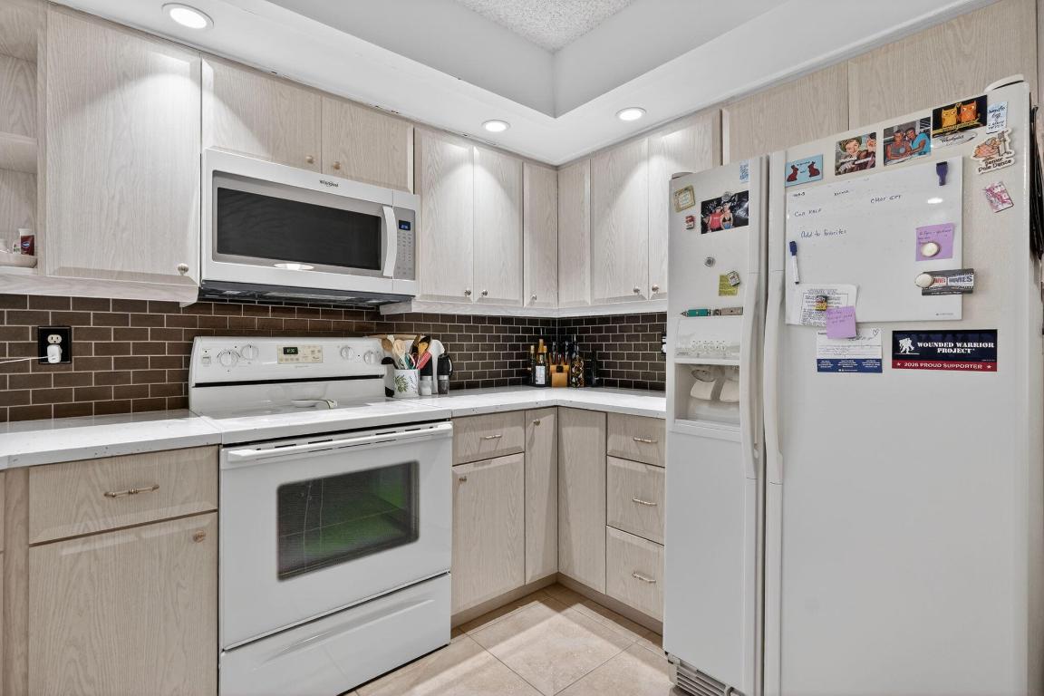 PGA RESORT COMMUNITY PL OF WINDERMERE UNIT 1 - Residential