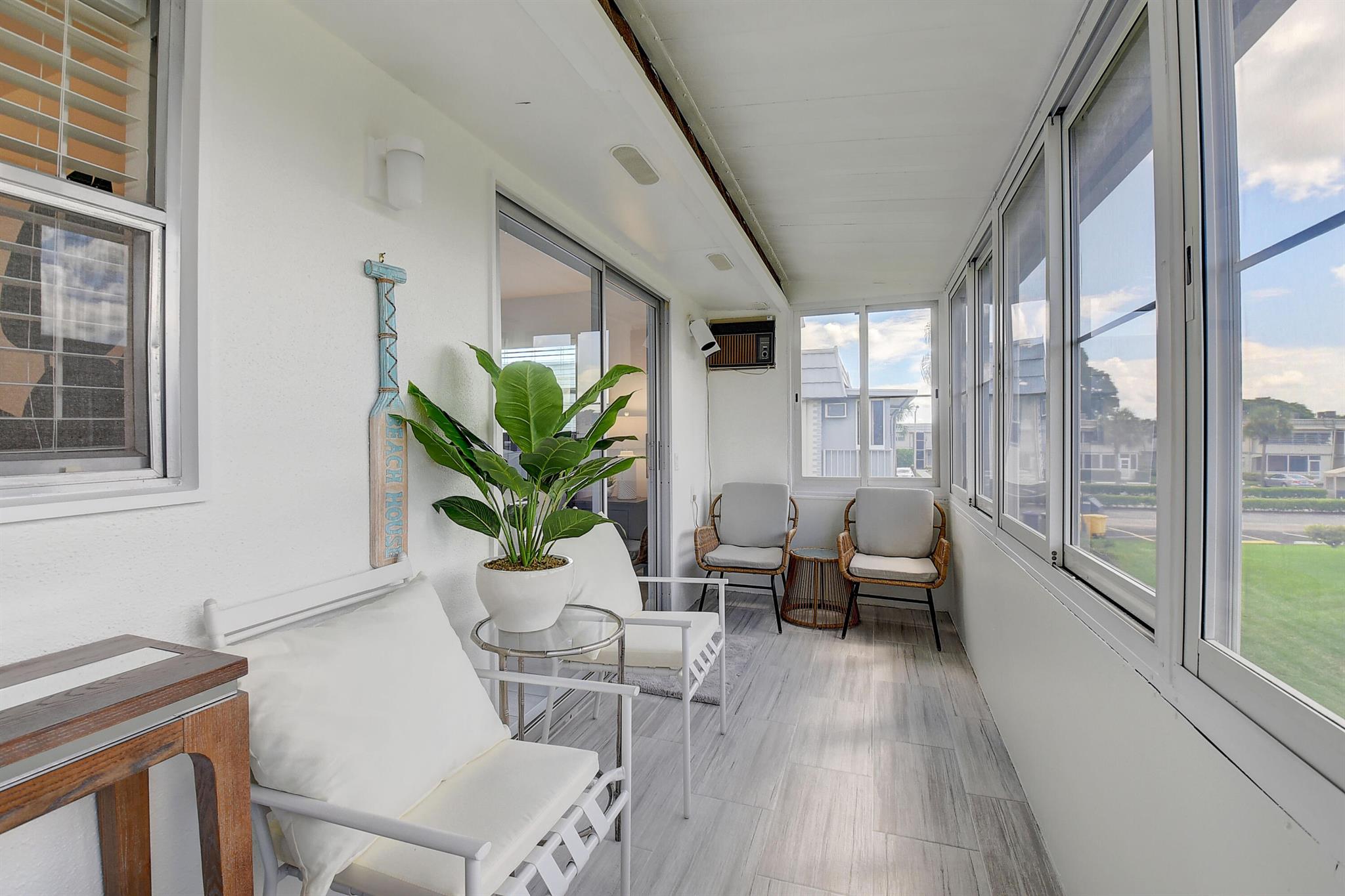 KINGS POINT BRITTANY COND - Residential