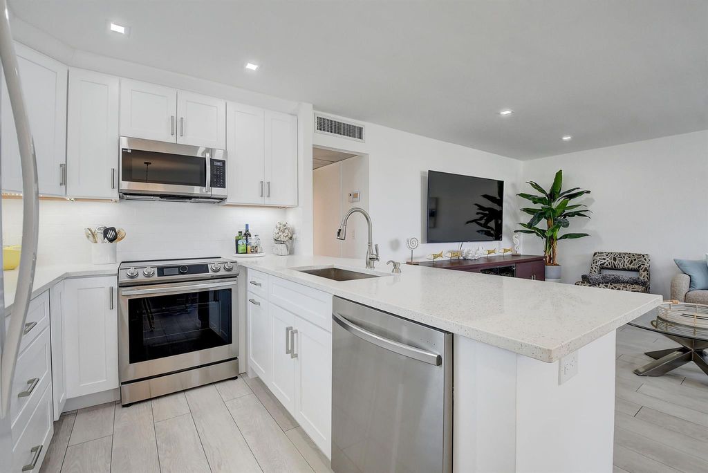 Photo of 461 N Brittany J, Delray Beach, FL 33446 (MLS # R11148936)