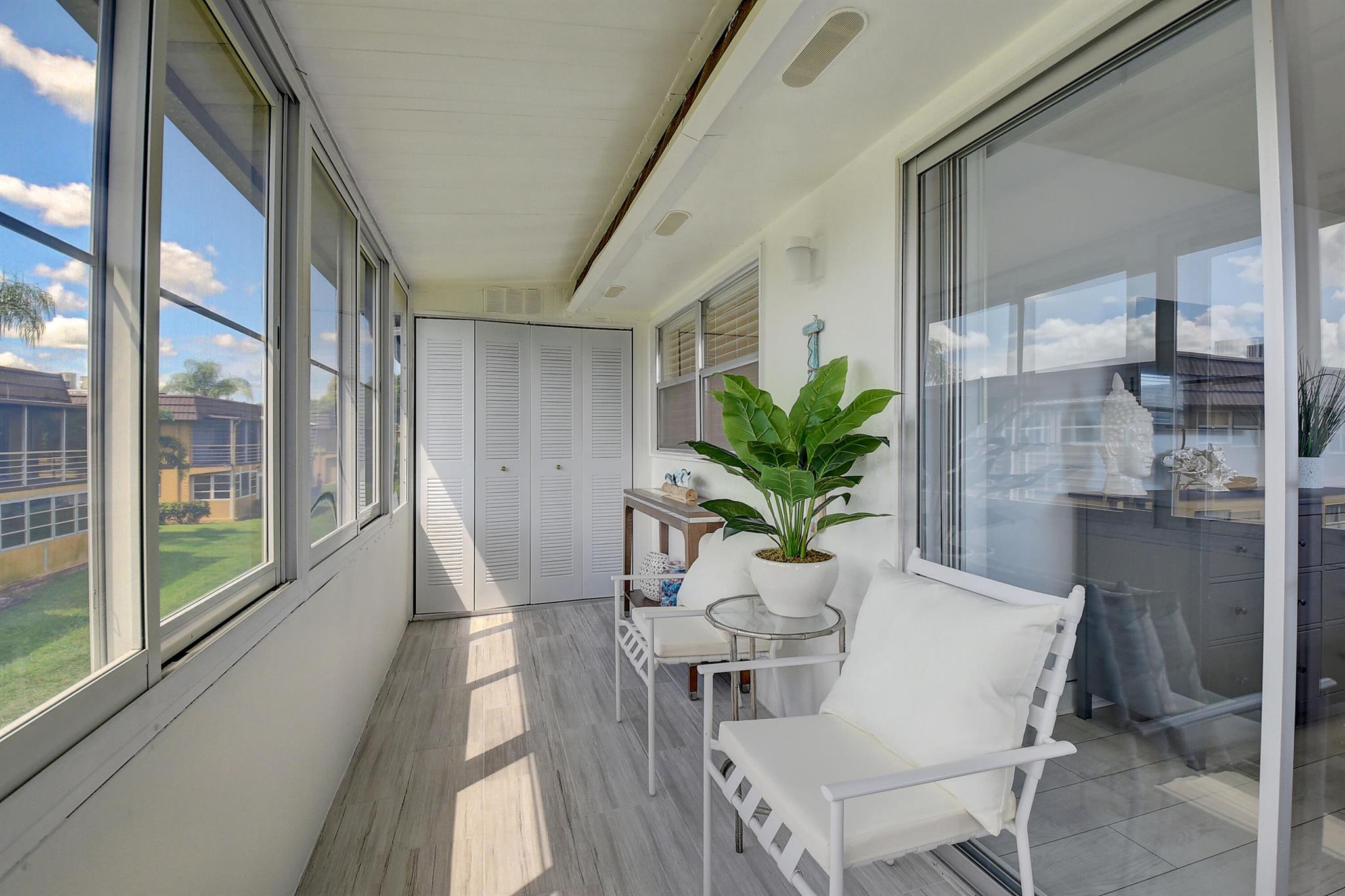 KINGS POINT BRITTANY COND - Residential