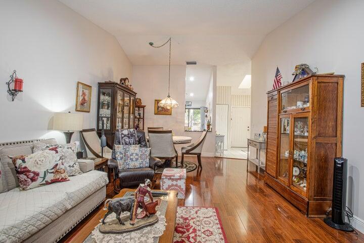 STRATHMORE GATE WEST UNIT 3 - Residential