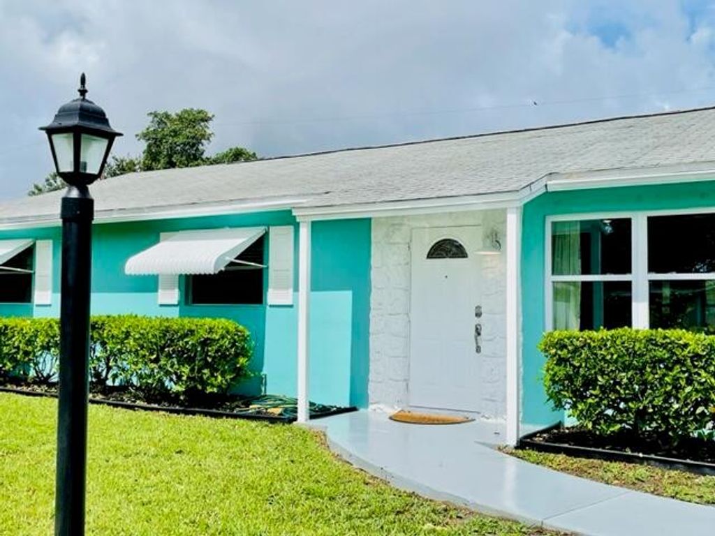 Photo of 421 Pittsburgh Drive, Jupiter, FL 33458 (MLS # R10901702)