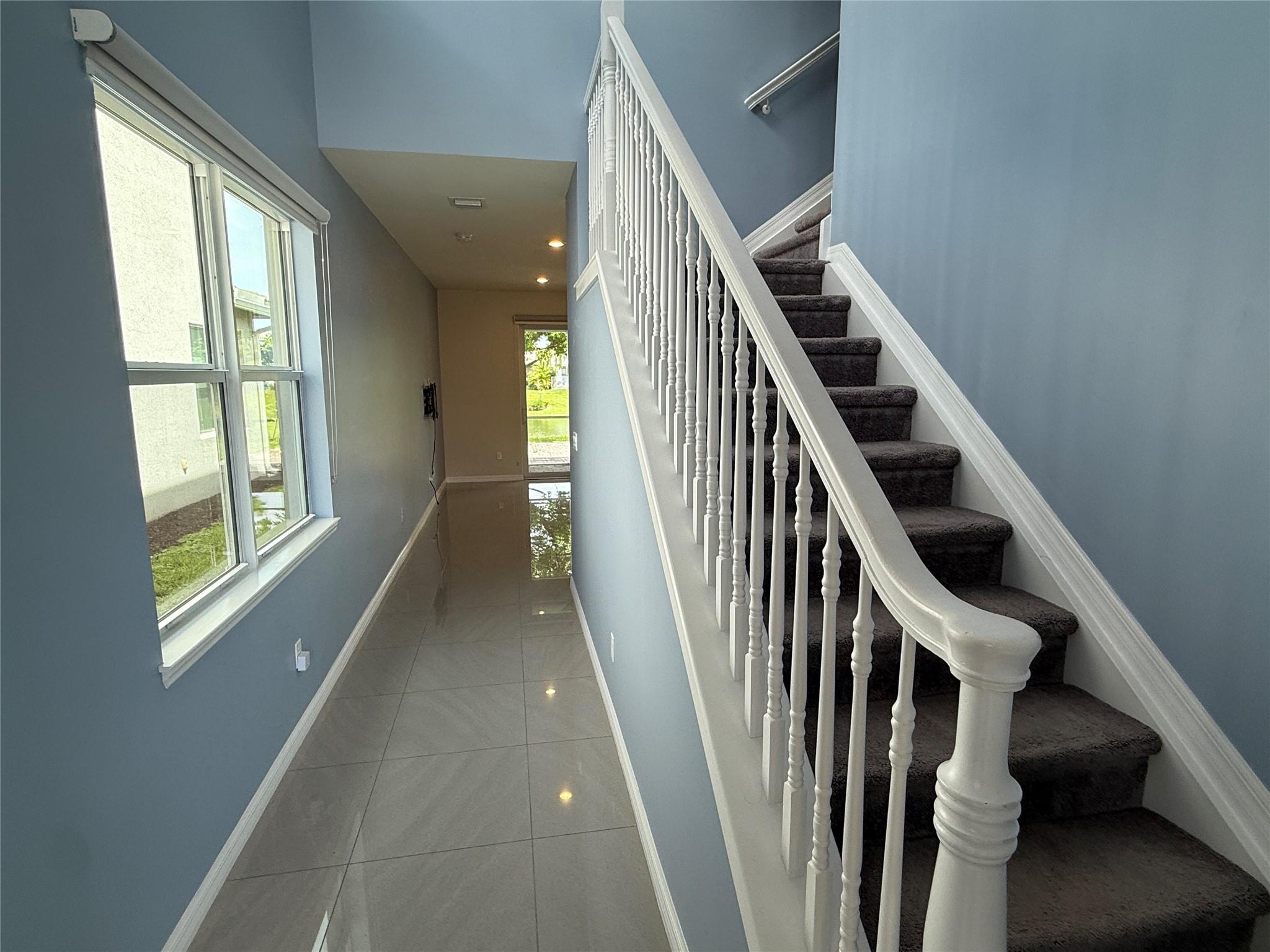 Hillcrest Country Club So - Residential Lease