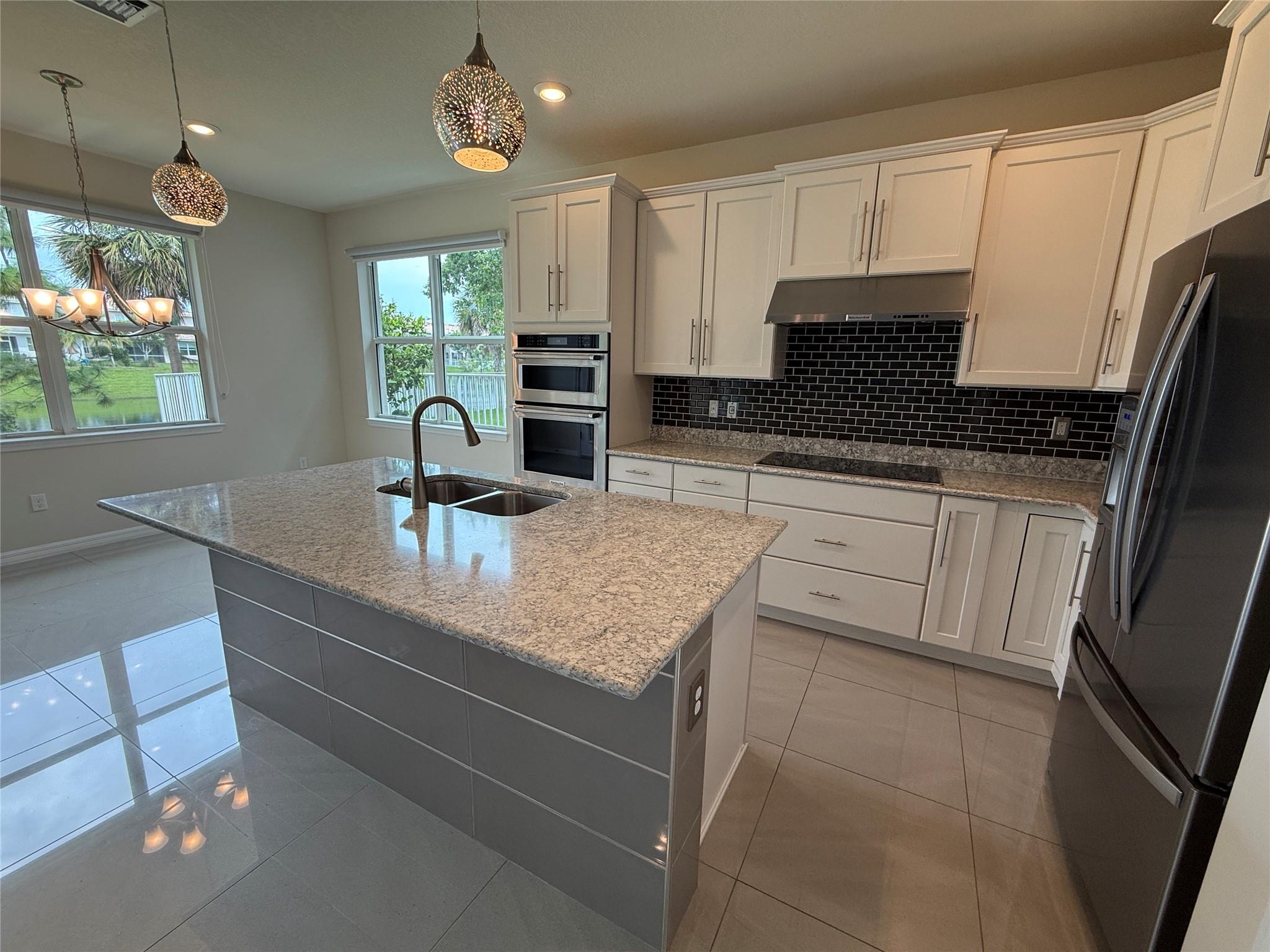 Hillcrest Country Club So - Residential Lease