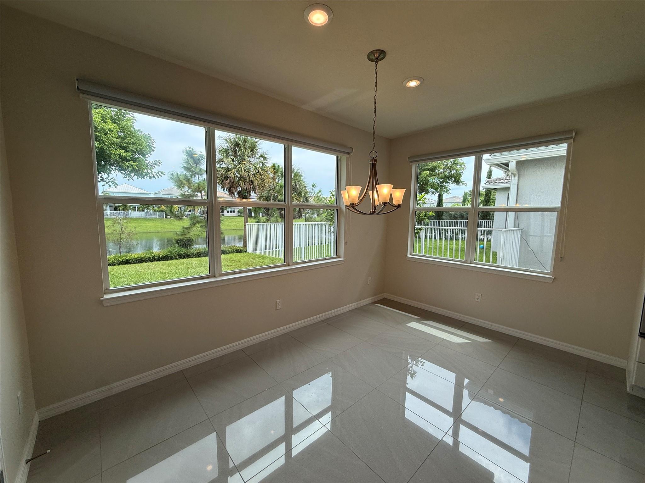 Hillcrest Country Club So - Residential Lease