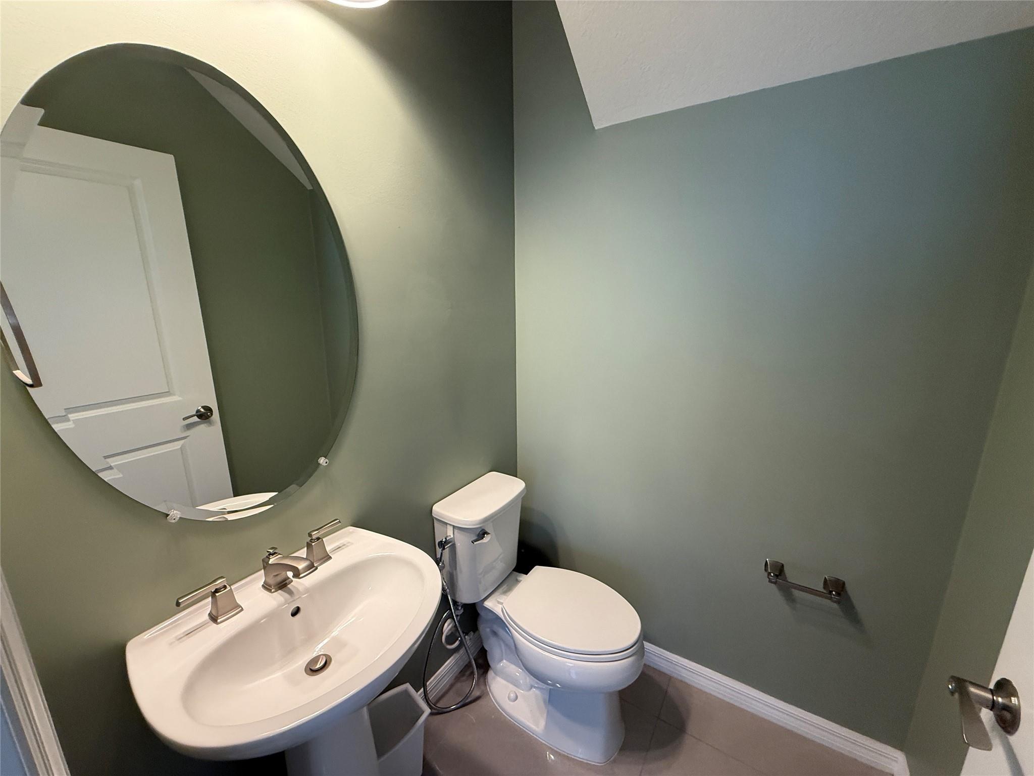 Hillcrest Country Club So - Residential Lease