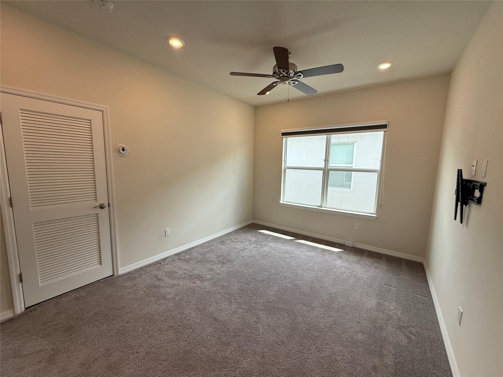 Hillcrest Country Club So - Residential Lease