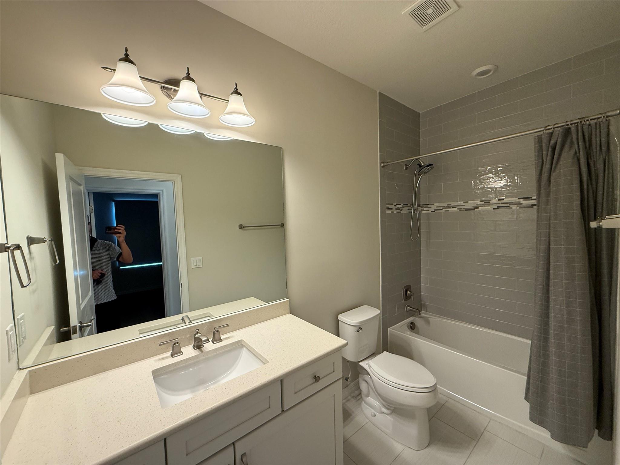 Hillcrest Country Club So - Residential Lease