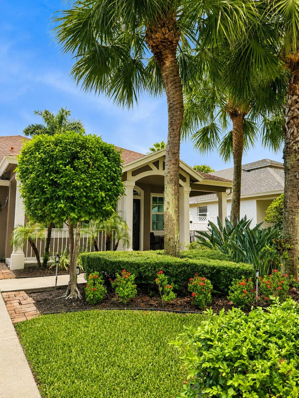 Photo of 241 CLOCKTOWER Drive, Jupiter, FL 33458 (MLS # B26069263)