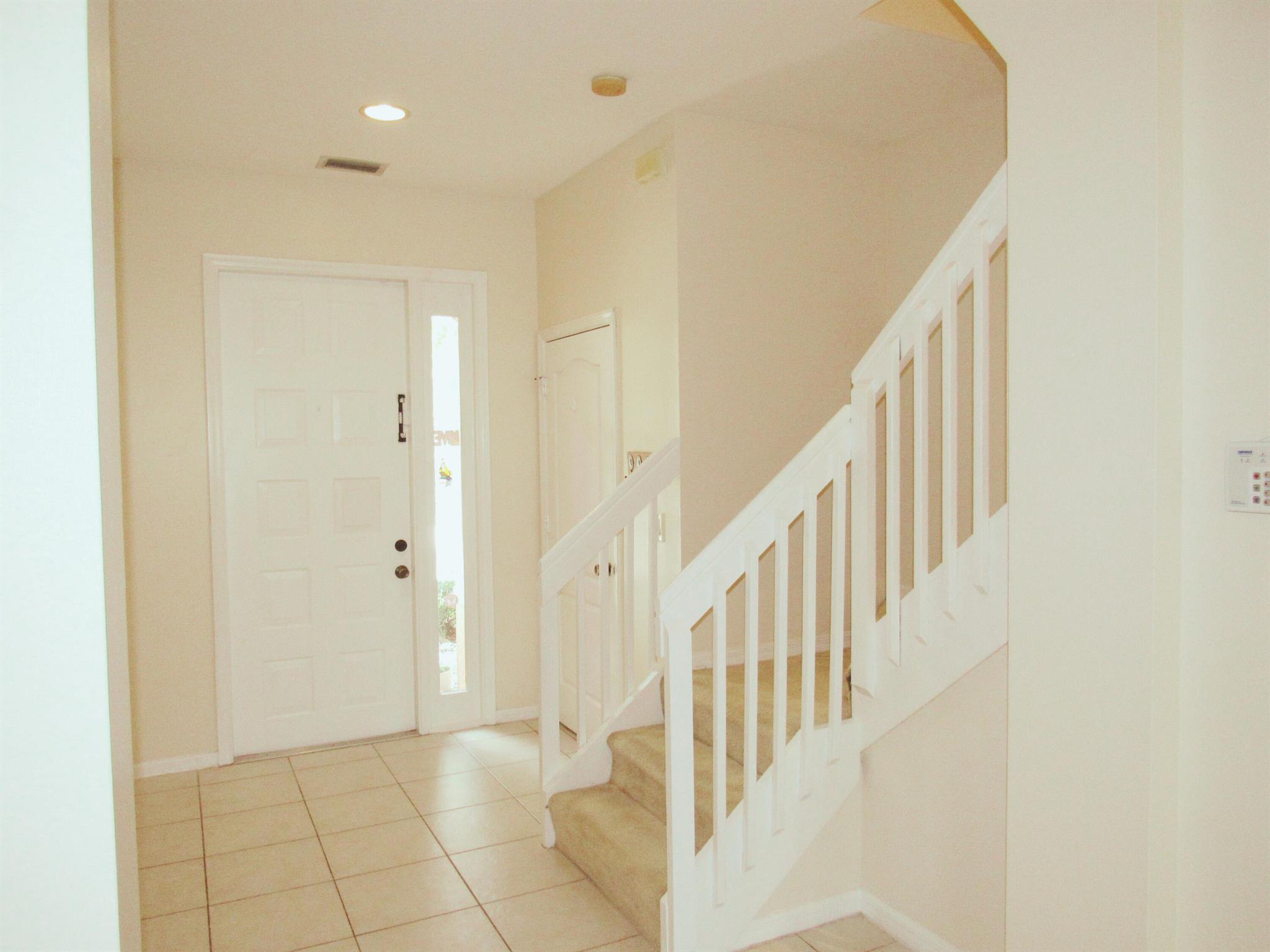 SEMINOLE ESTATES & TOWNHOMES - Residential