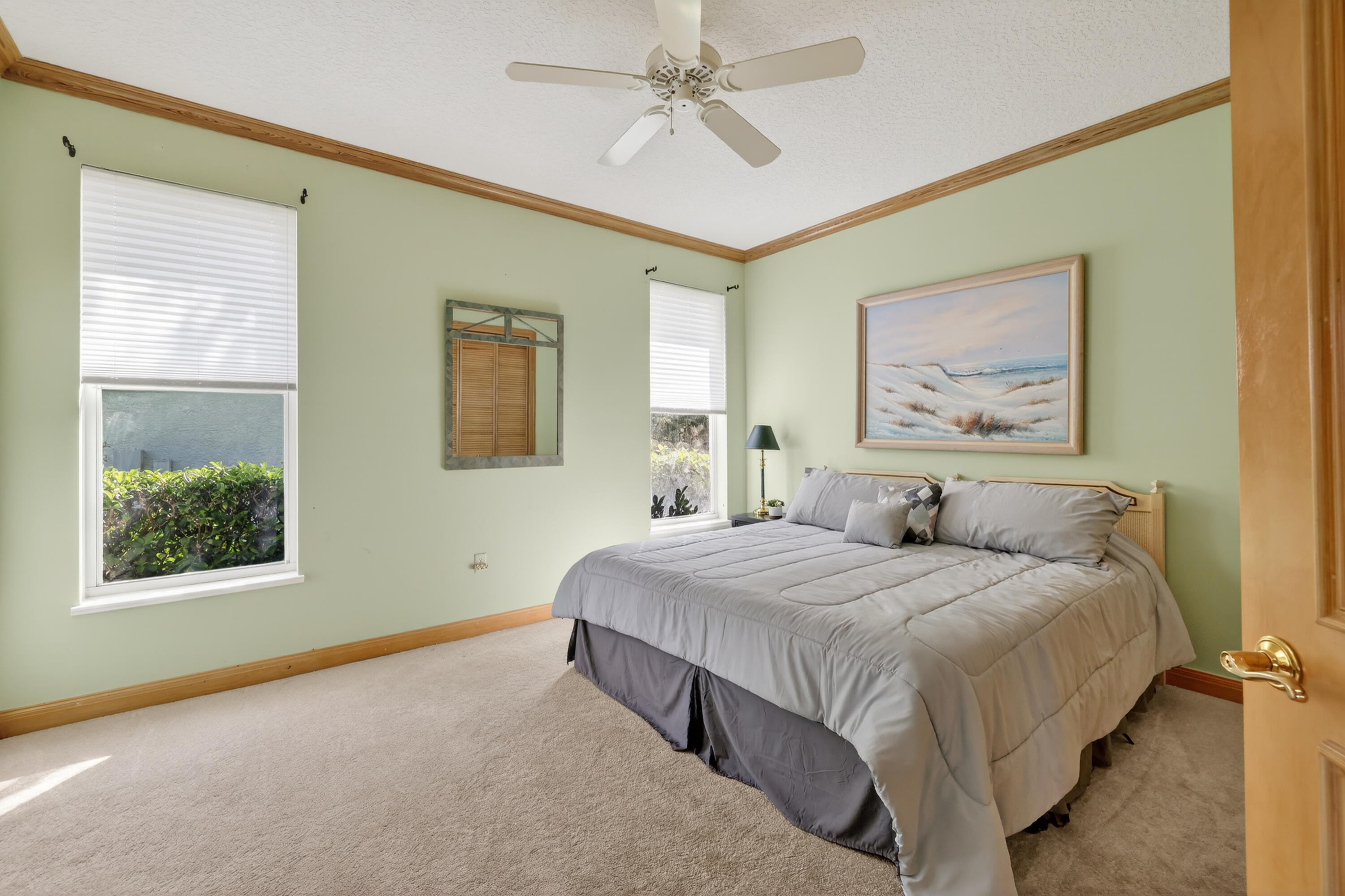 CHARING CROSS - Residential