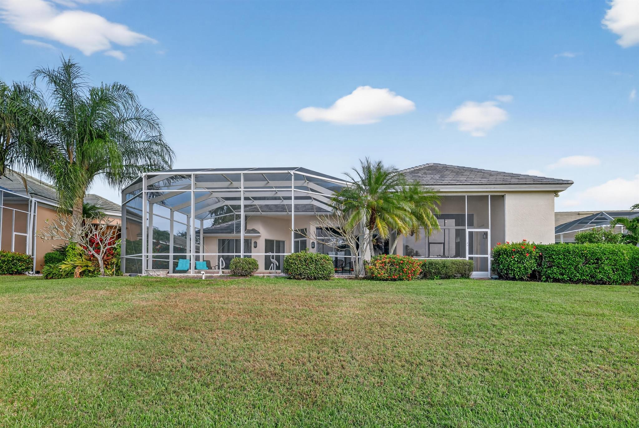 CHARING CROSS - Residential