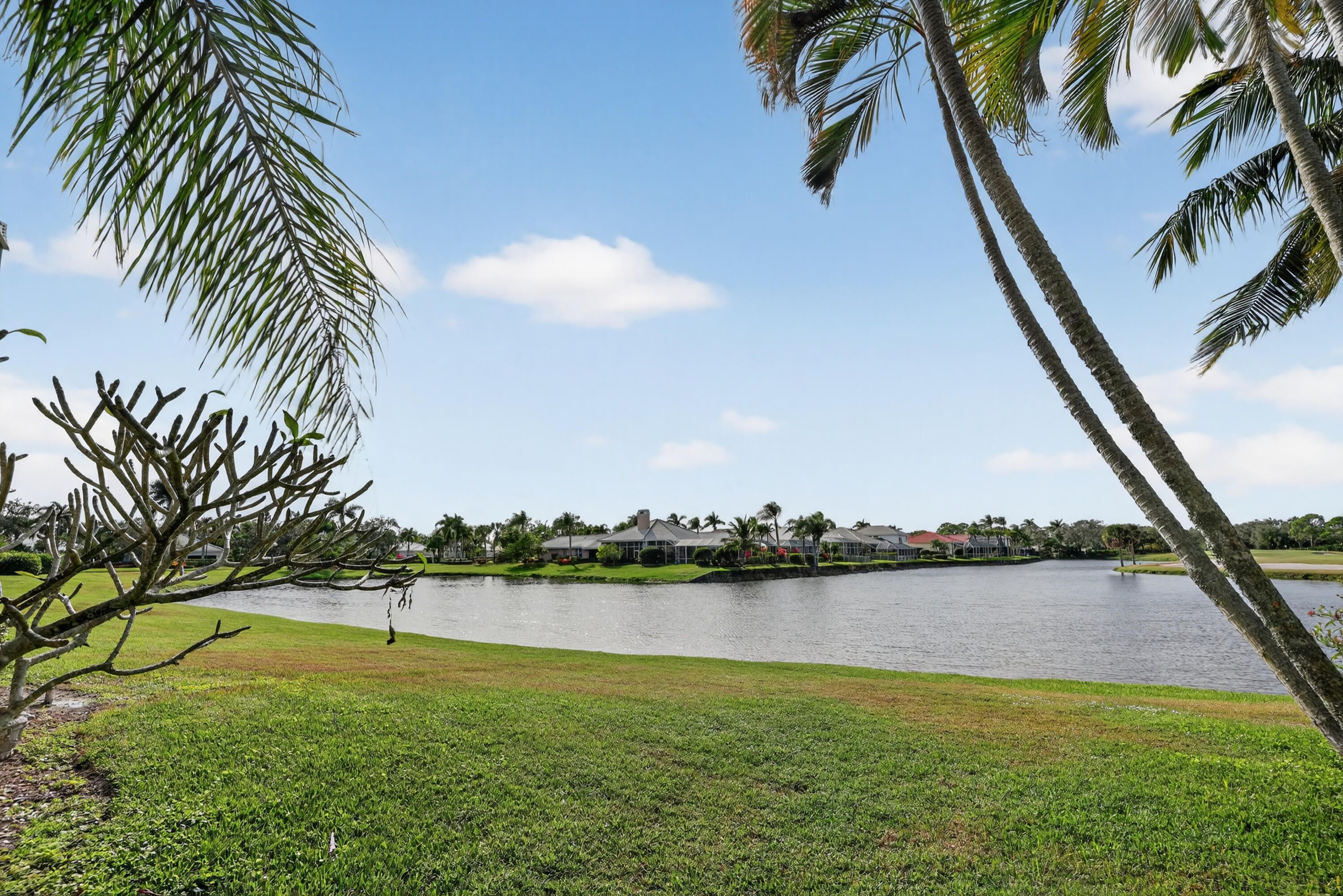 CHARING CROSS - Residential