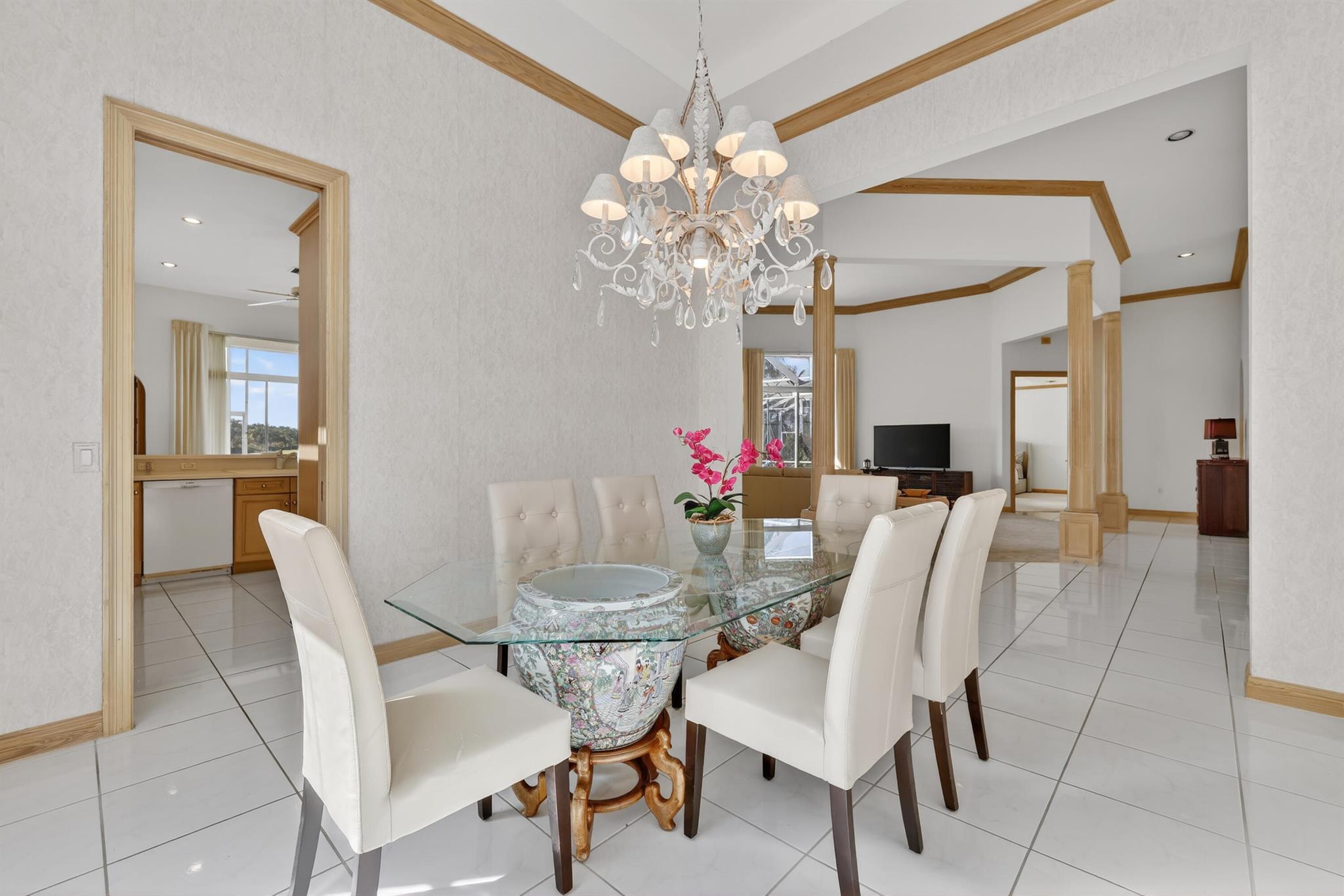 CHARING CROSS - Residential