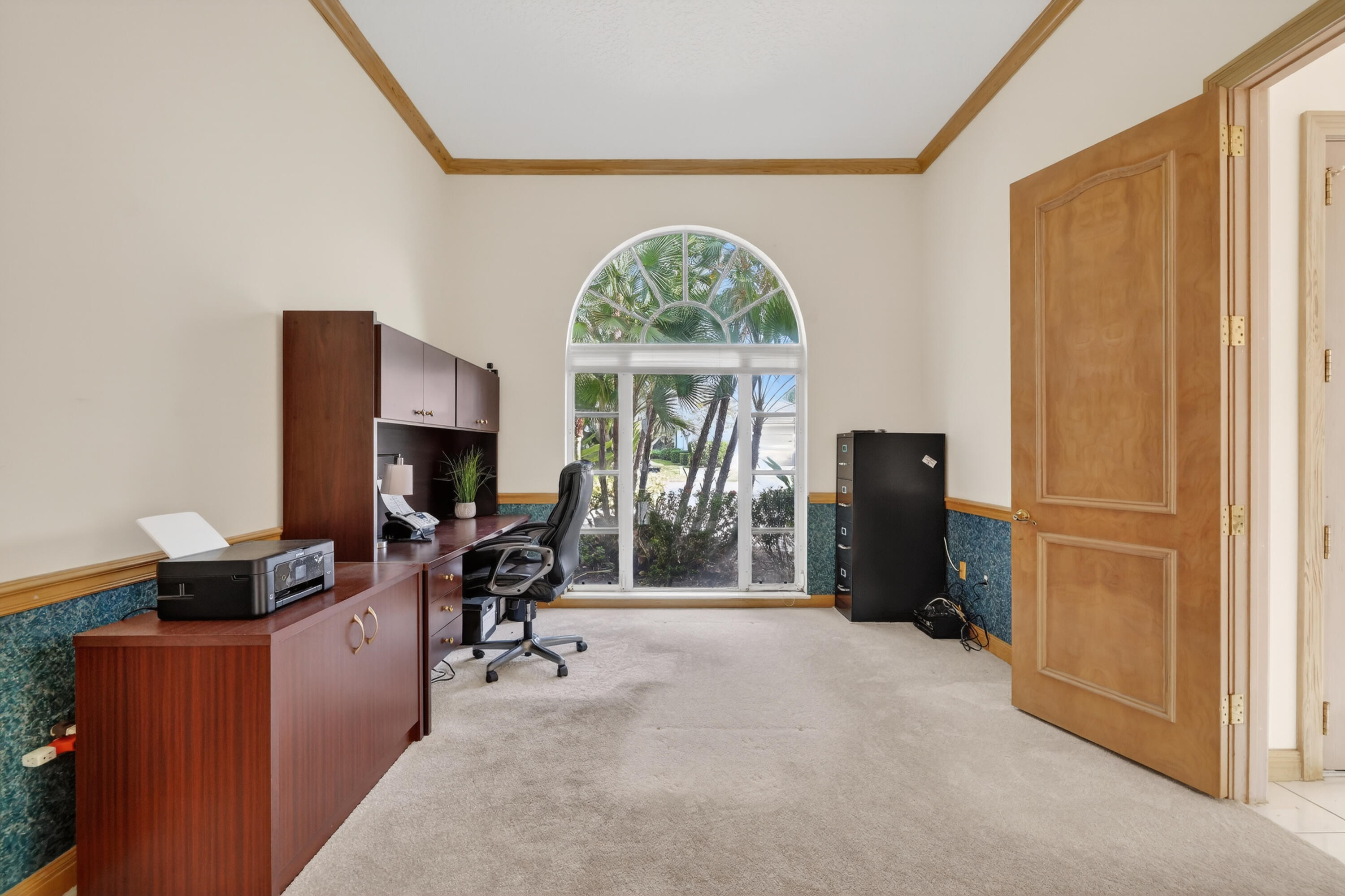 CHARING CROSS - Residential