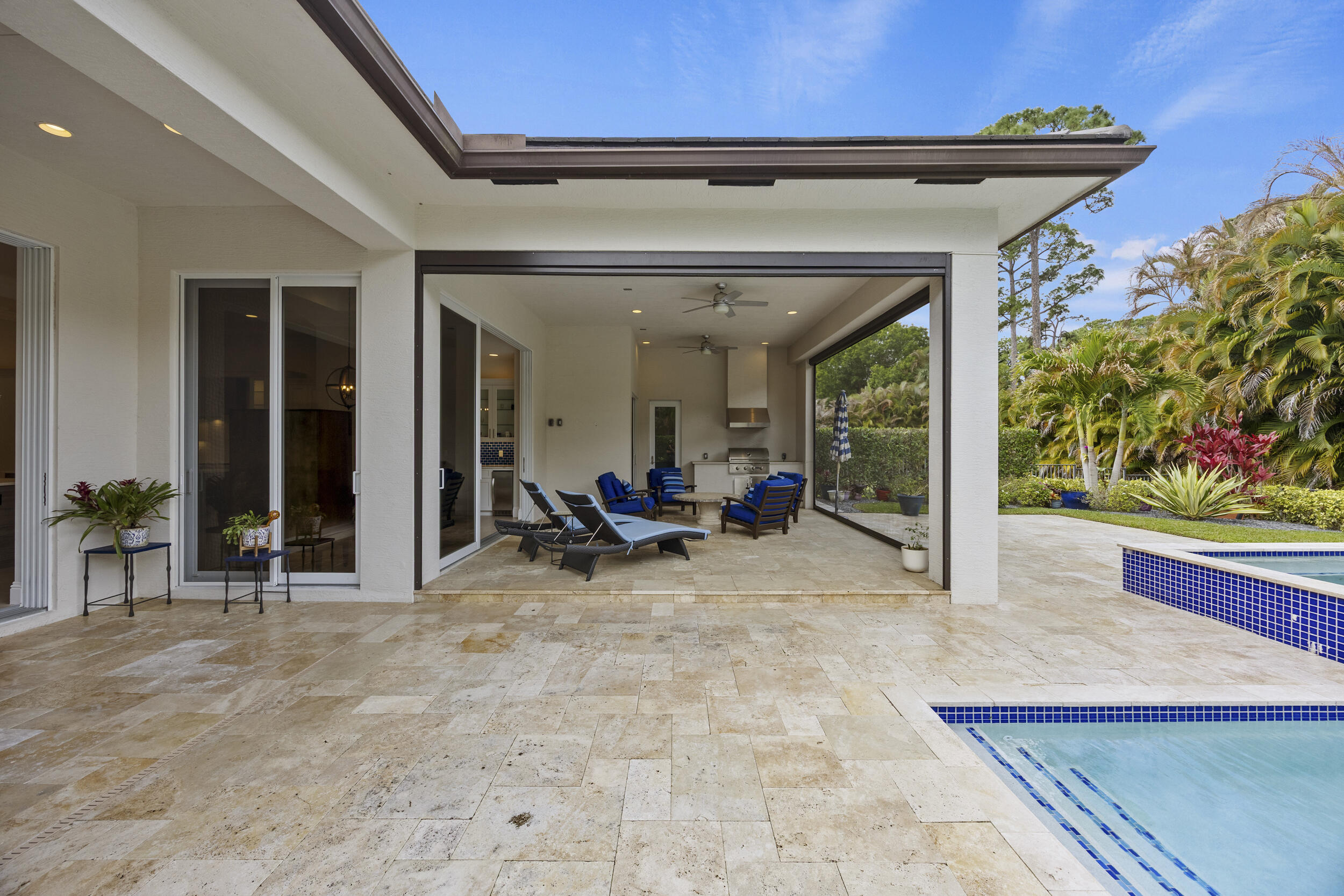 Palm Beach Country Estates - Residential