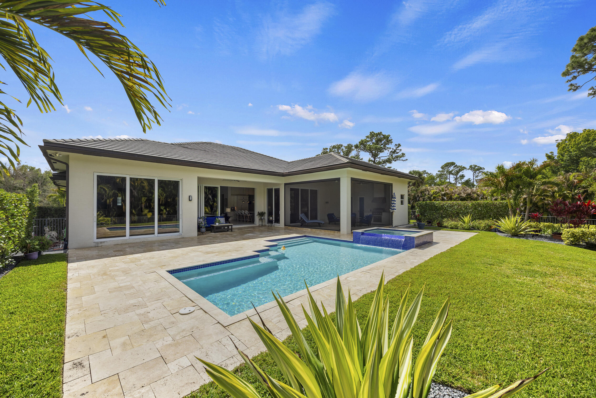 Palm Beach Country Estates - Residential