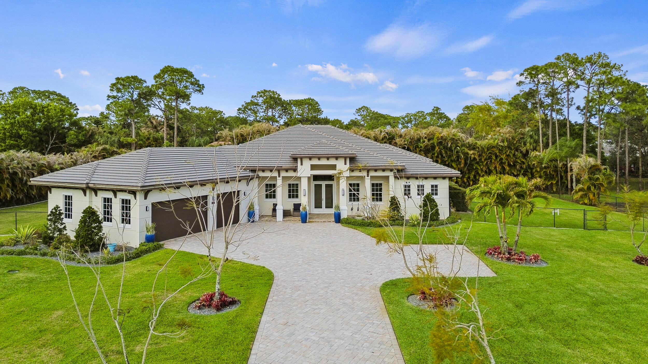 Palm Beach Country Estates - Residential