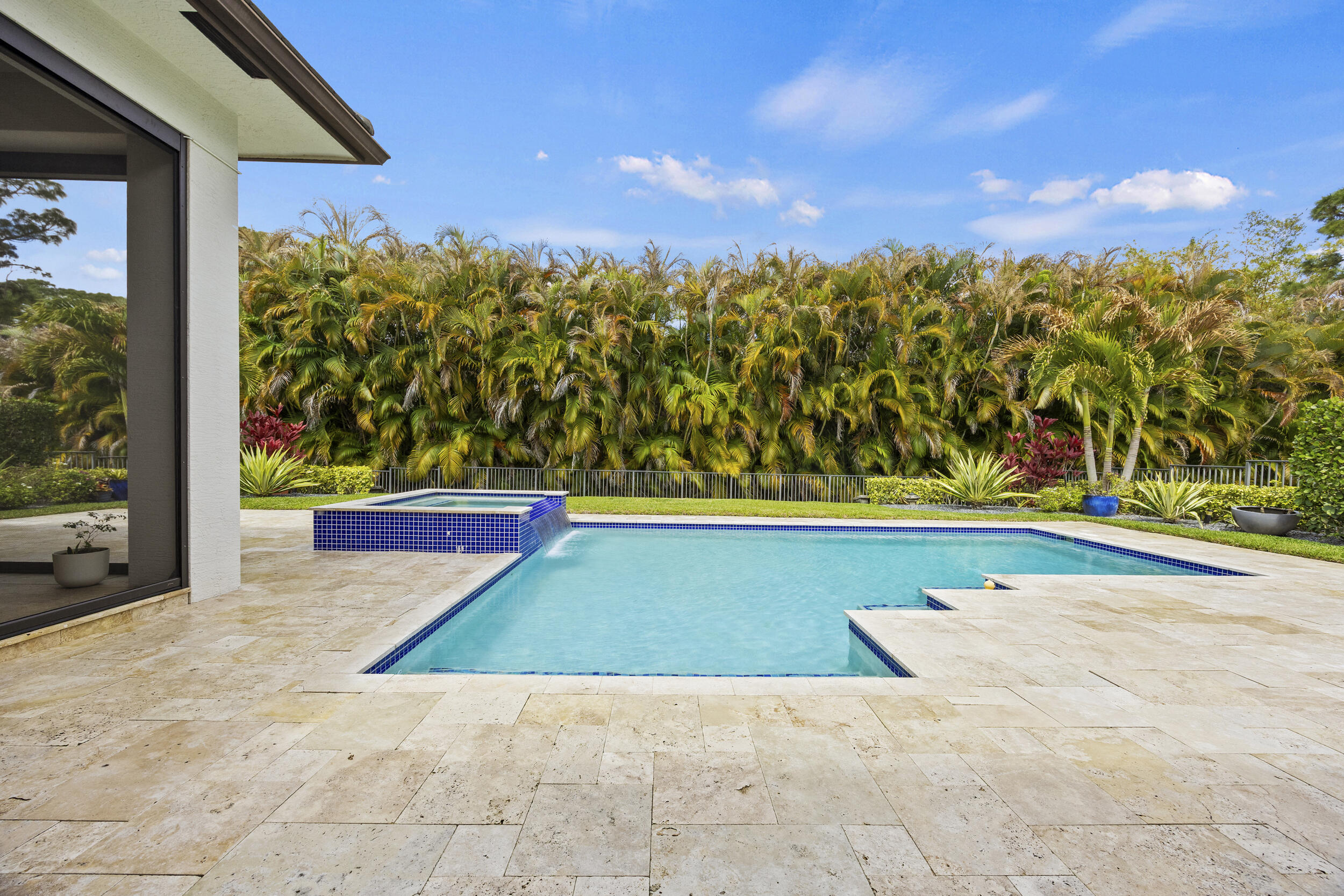 Palm Beach Country Estates - Residential
