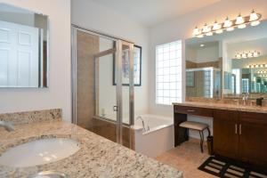 VILLAGGIO RESERVE - Residential