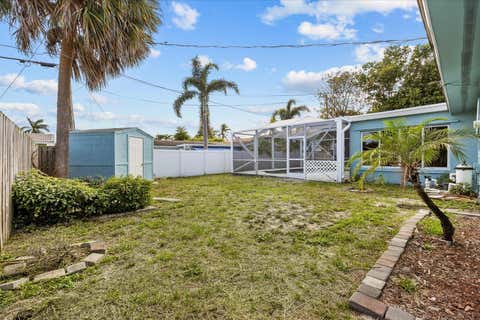 Tiny photo for 800 SE 13th Court, Deerfield Beach, FL 33441 (MLS # B26002575)