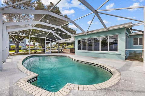 Tiny photo for 800 SE 13th Court, Deerfield Beach, FL 33441 (MLS # B26002575)