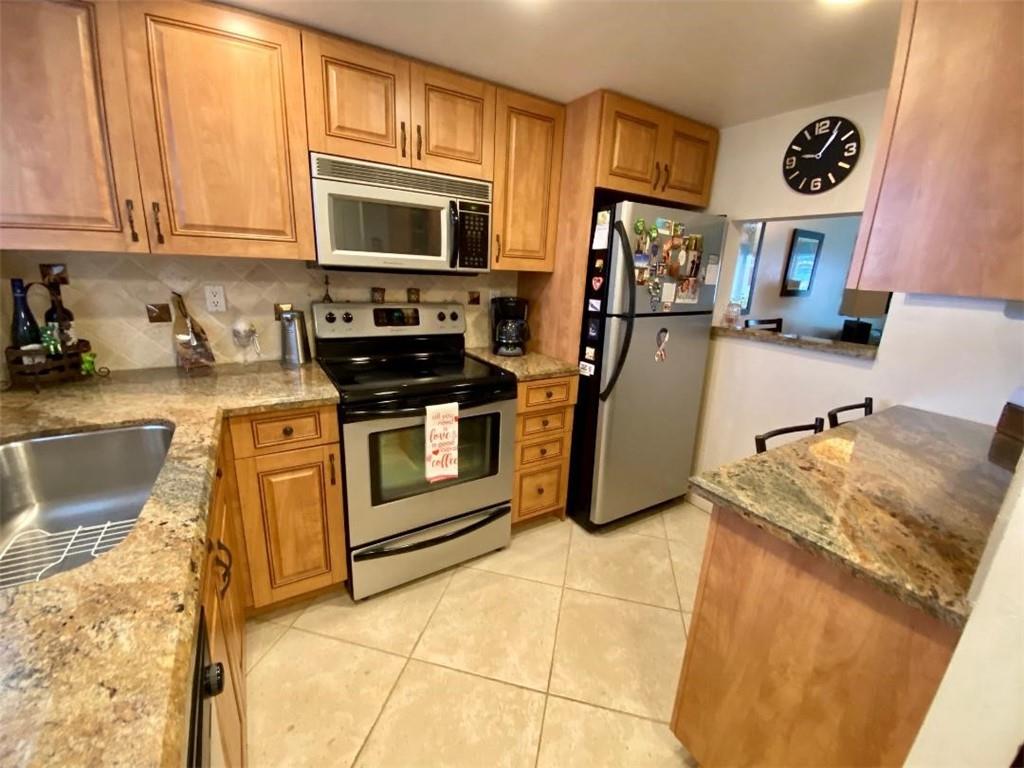 SUNRISE LAKES PHASE 3 - Residential