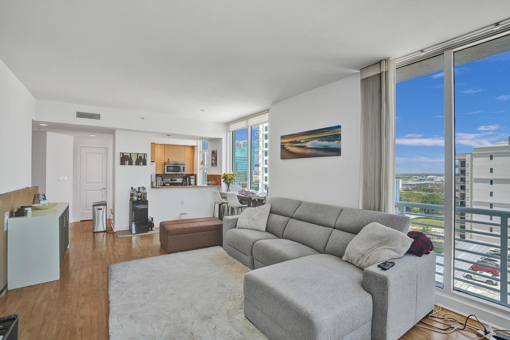 315 NE 3rd Ave 1201