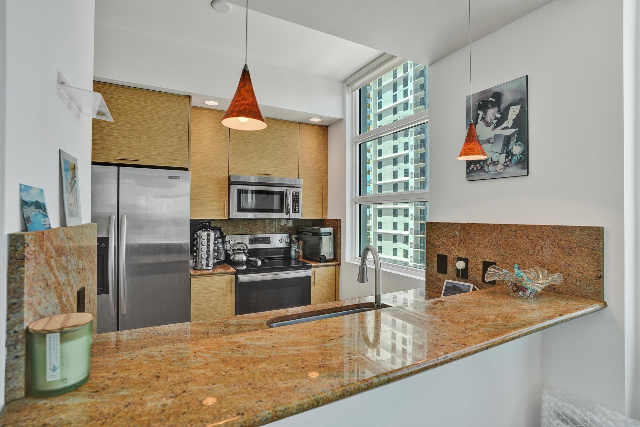 315 NE 3rd Ave 1201