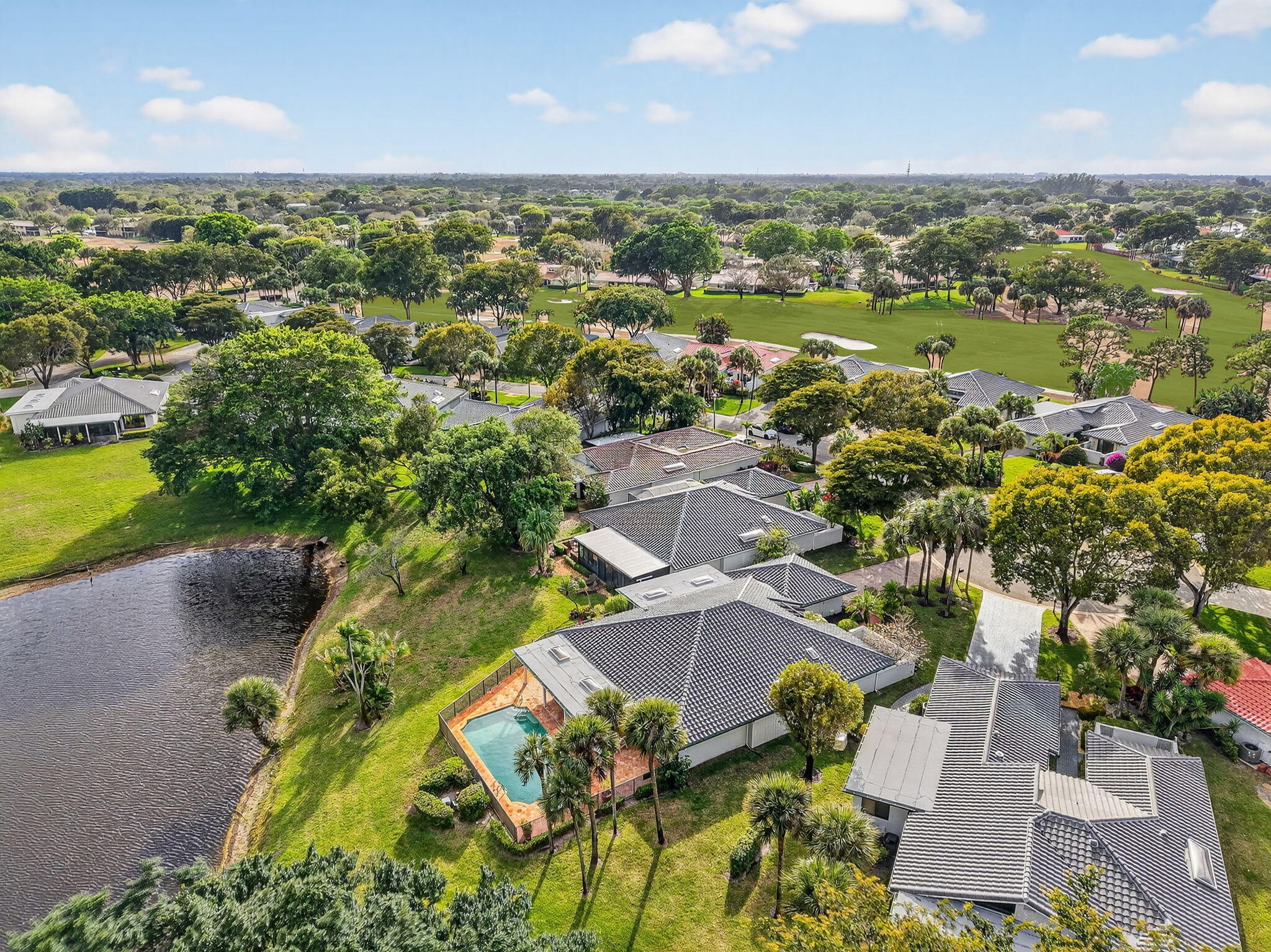 GLENS AT HUNTERS RUN CONDO - Residential