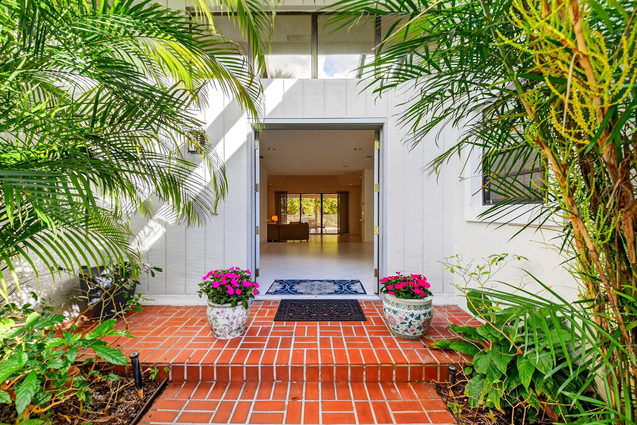 GLENS AT HUNTERS RUN CONDO - Residential