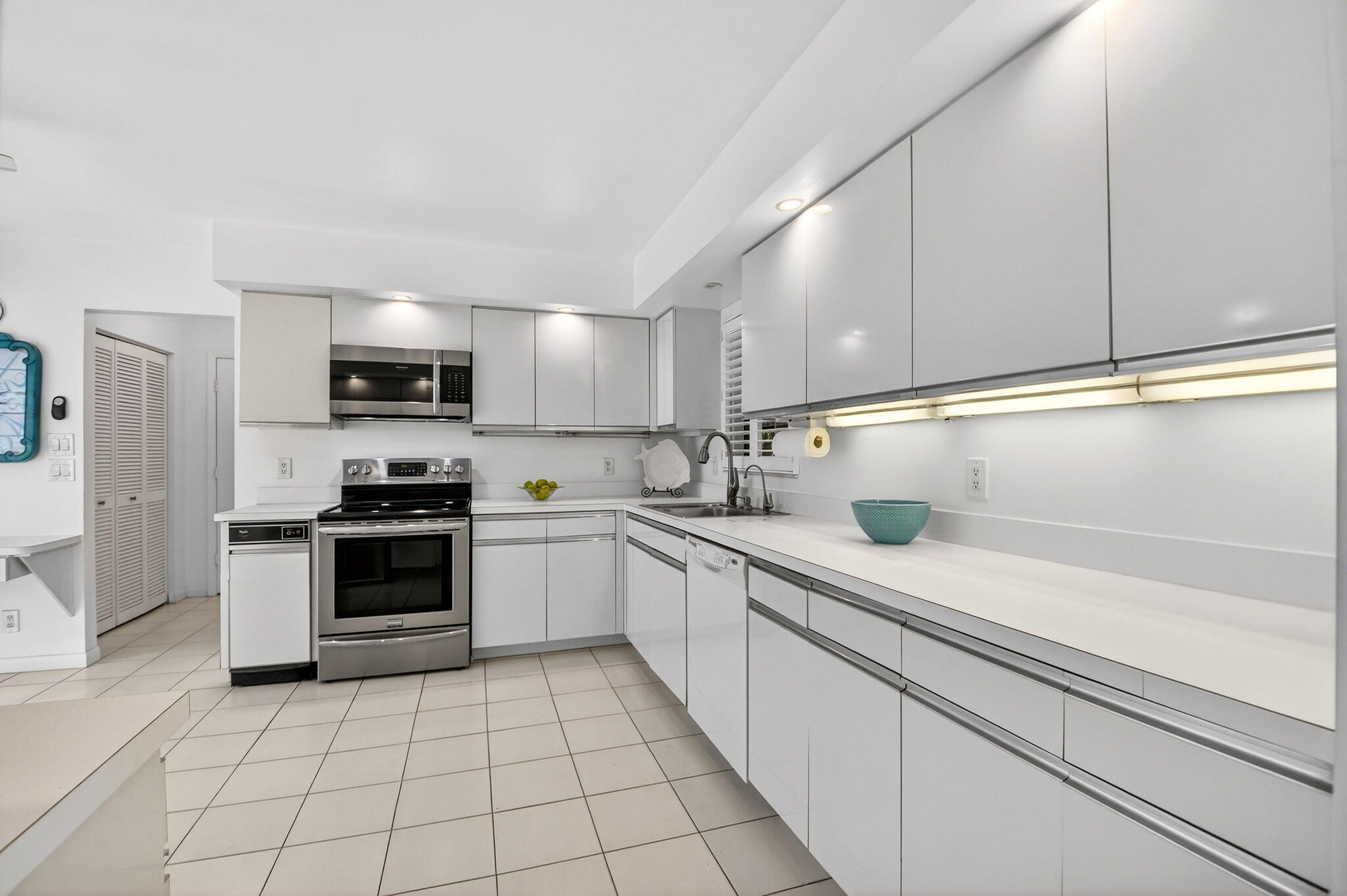 GLENS AT HUNTERS RUN CONDO - Residential