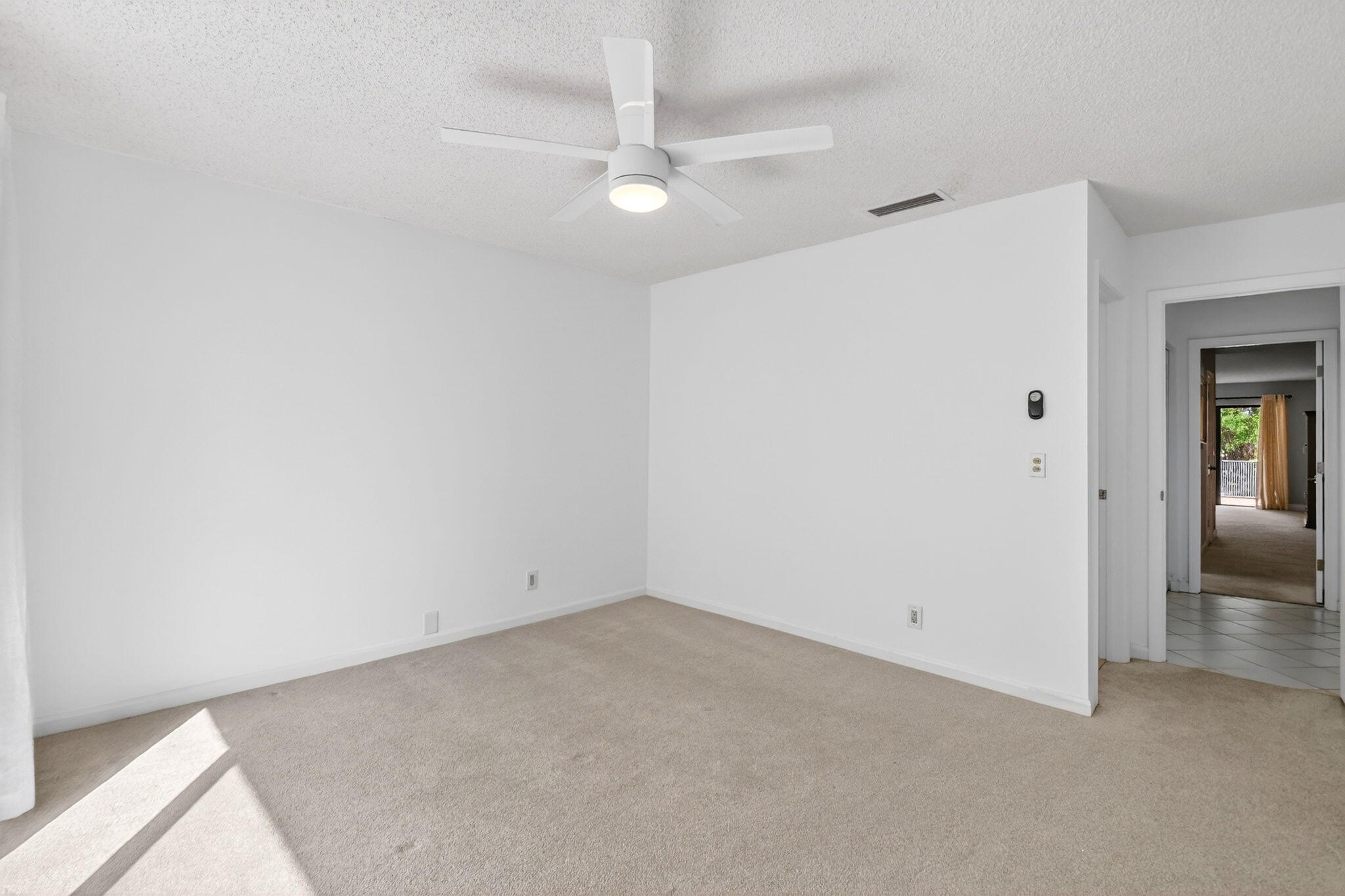 GLENS AT HUNTERS RUN CONDO - Residential