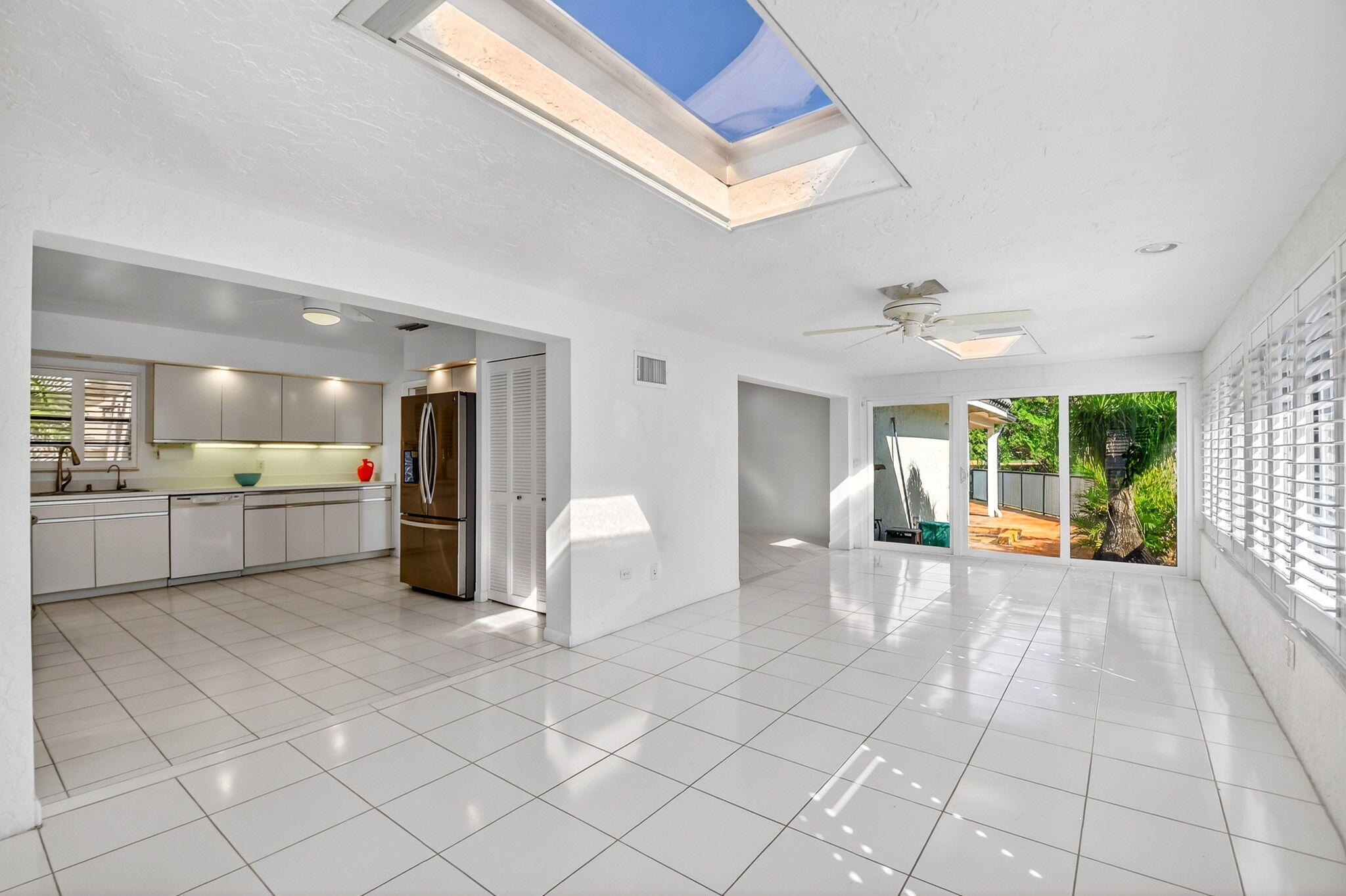 GLENS AT HUNTERS RUN CONDO - Residential