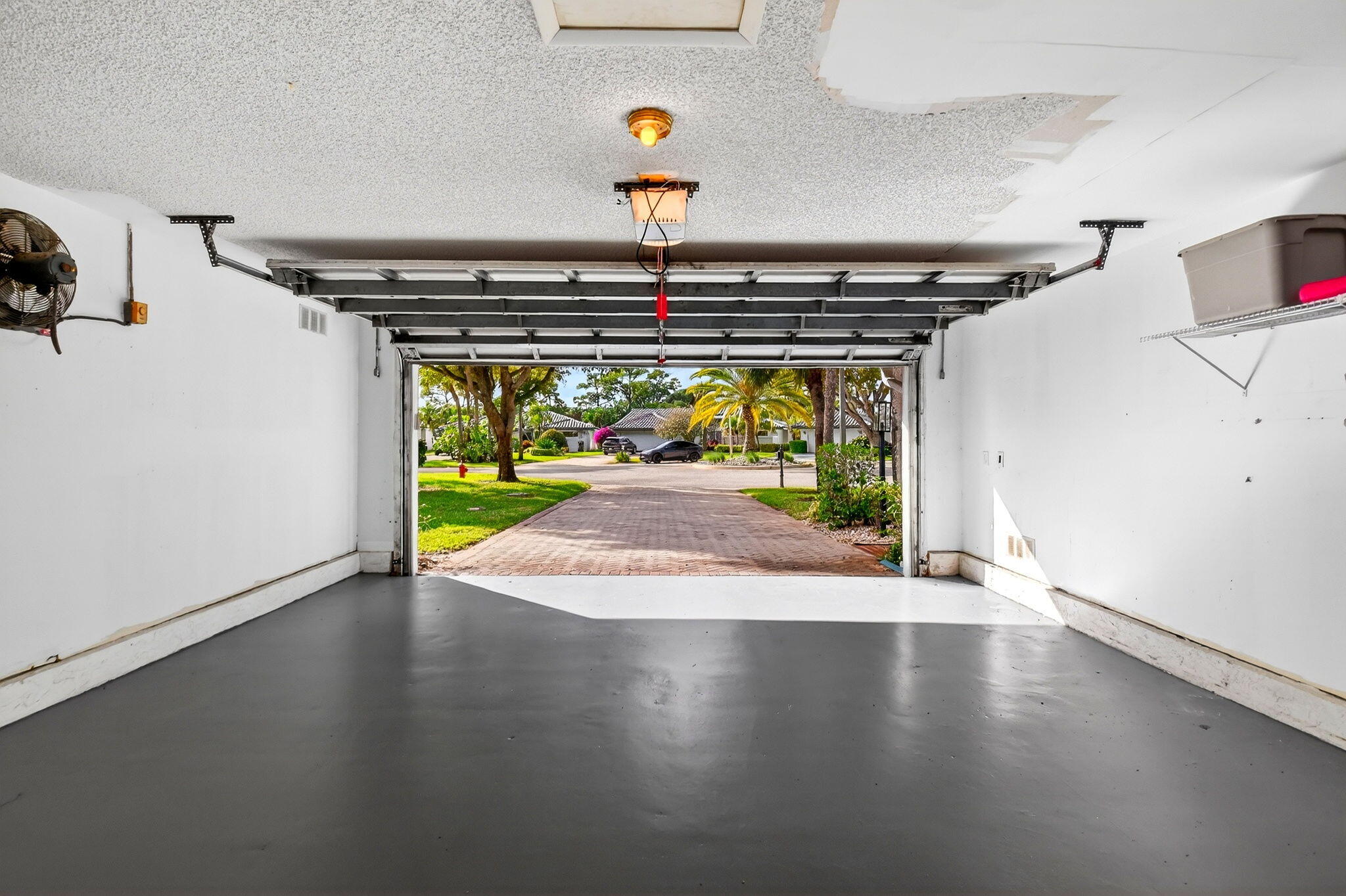 GLENS AT HUNTERS RUN CONDO - Residential