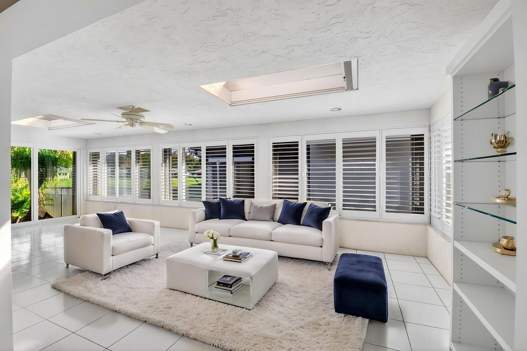 GLENS AT HUNTERS RUN CONDO - Residential