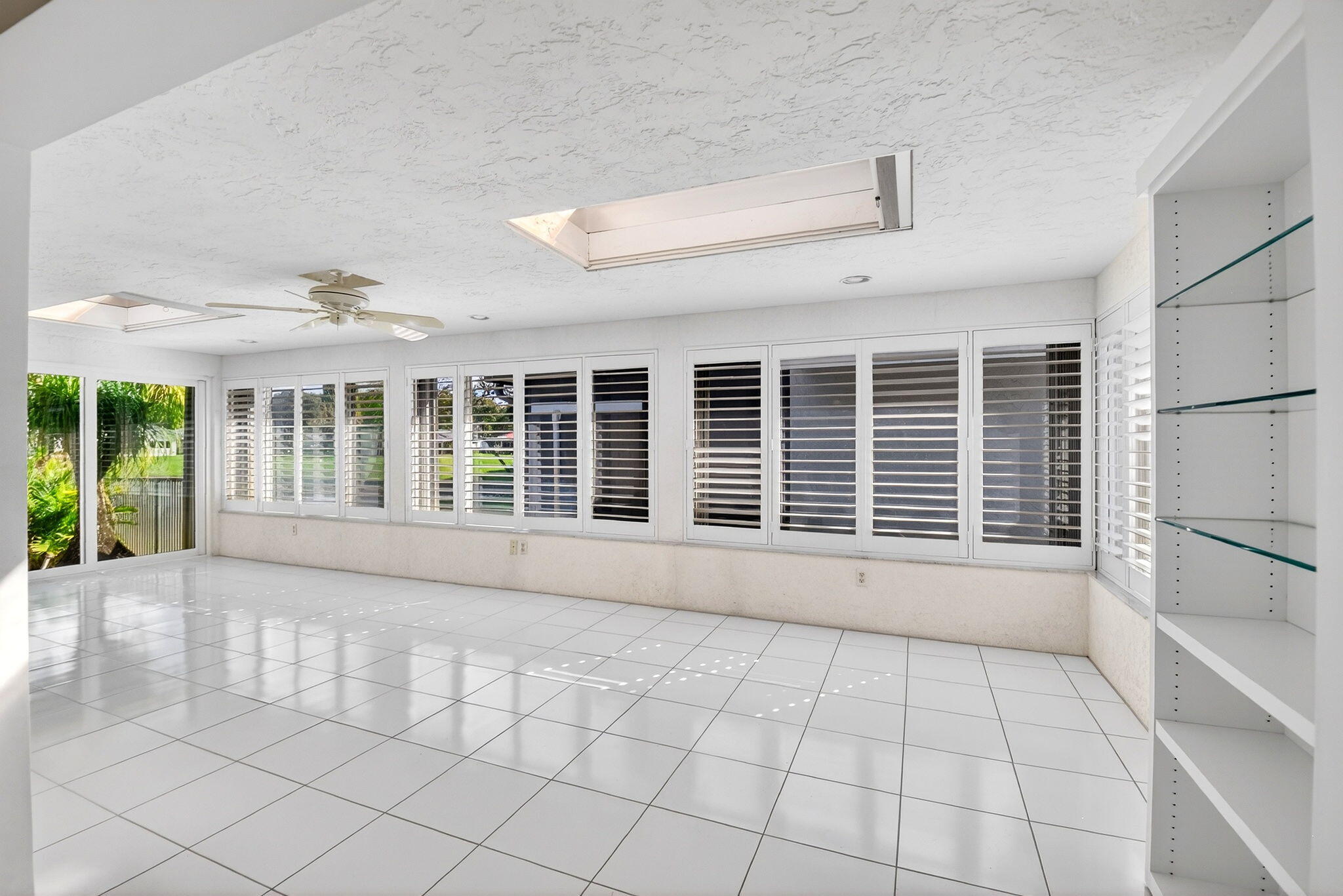 GLENS AT HUNTERS RUN CONDO - Residential