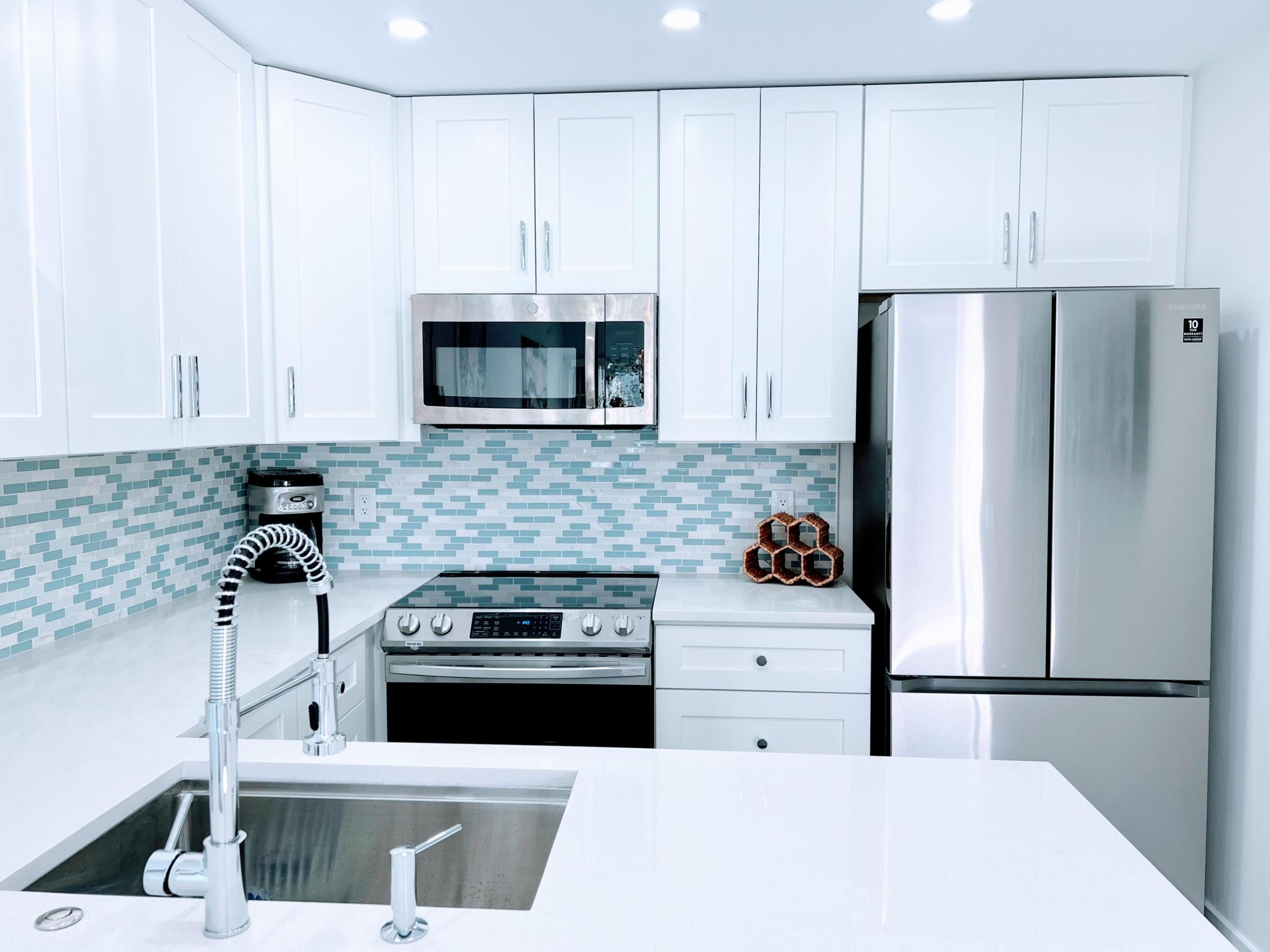 WATERSIDE VILLAGE OF PALM BEACH CONDO - Residential