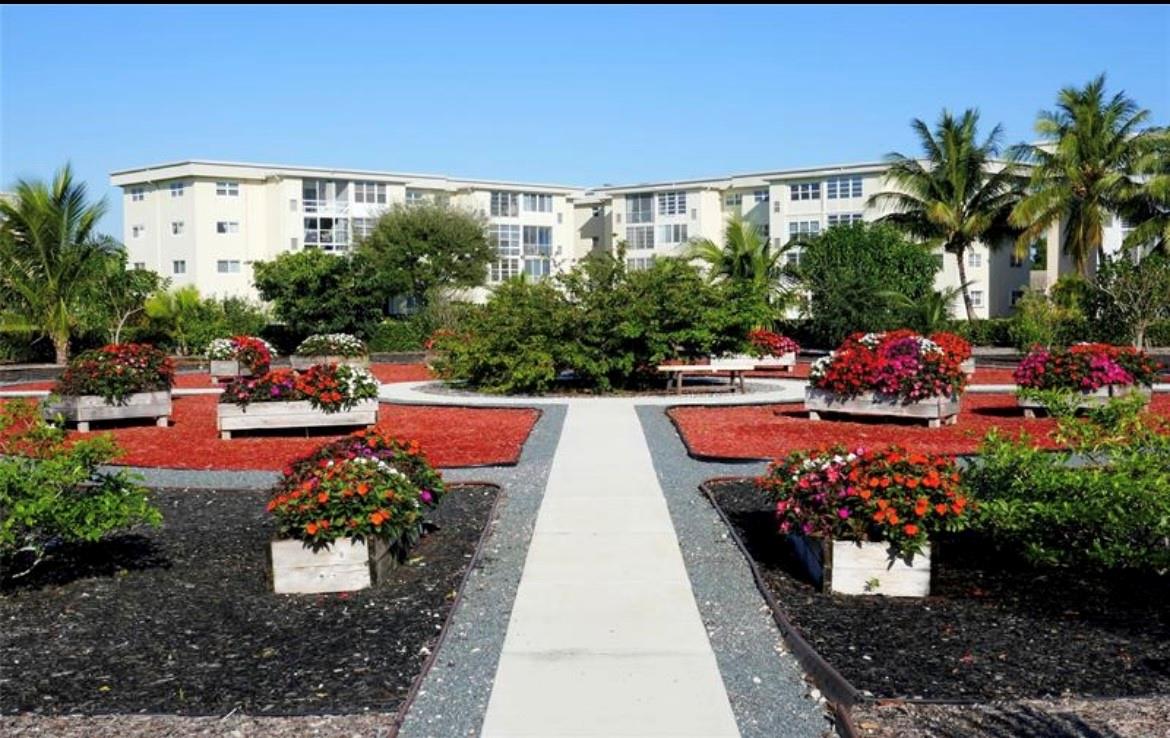 Village Royale - Residential