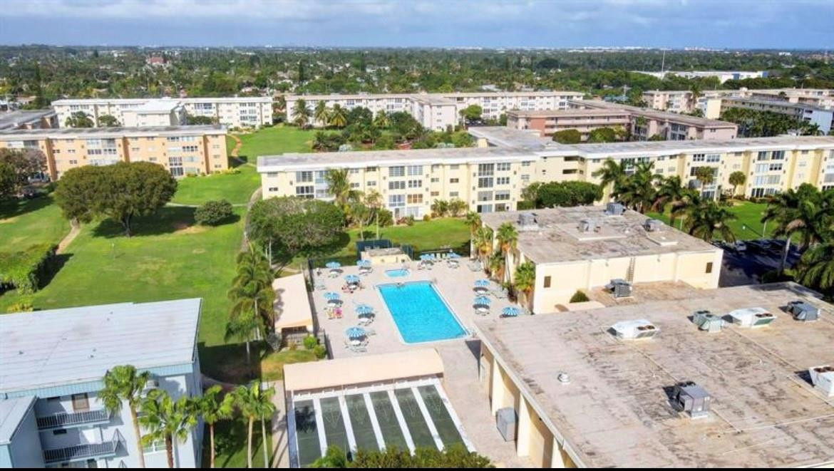 Village Royale - Residential