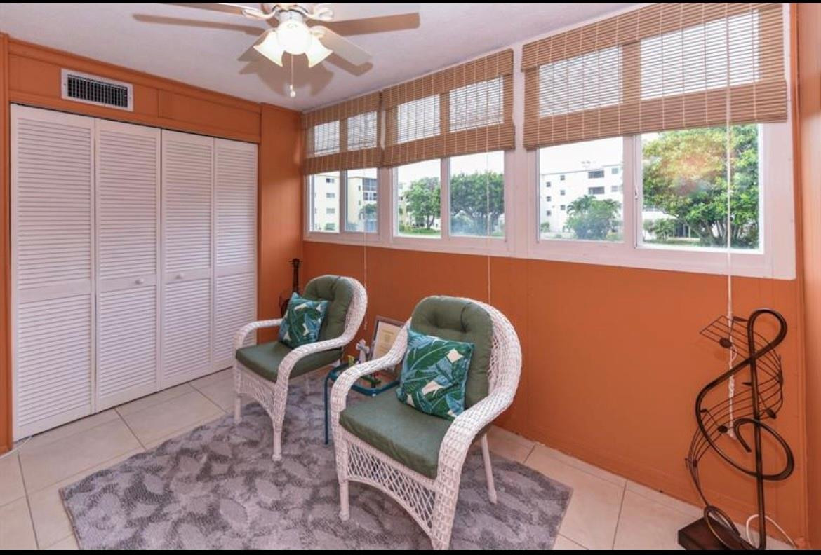 Village Royale - Residential