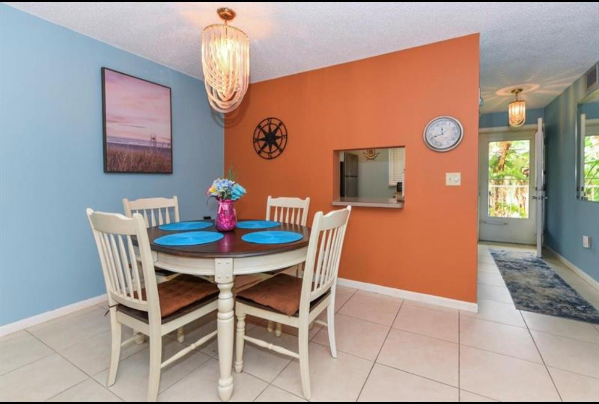 Village Royale - Residential