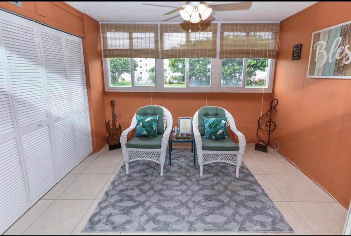 Village Royale - Residential