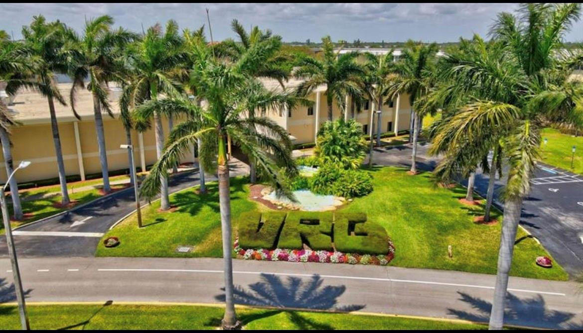 Village Royale - Residential