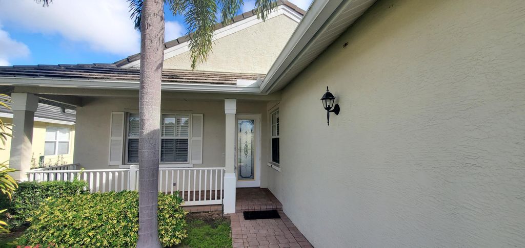 Photo of 122 NW Swann Mill Circle, Port Saint Lucie, FL 34986 (MLS # R11162967)