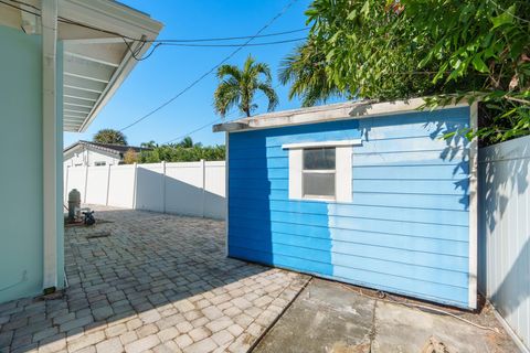 A home in Wilton Manors